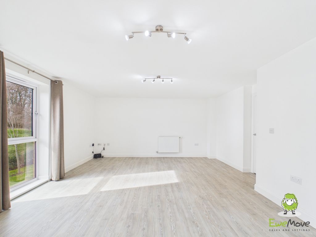 Property photo 3 of 14 Cam03778G0-Pr0422-Still012 Living Area