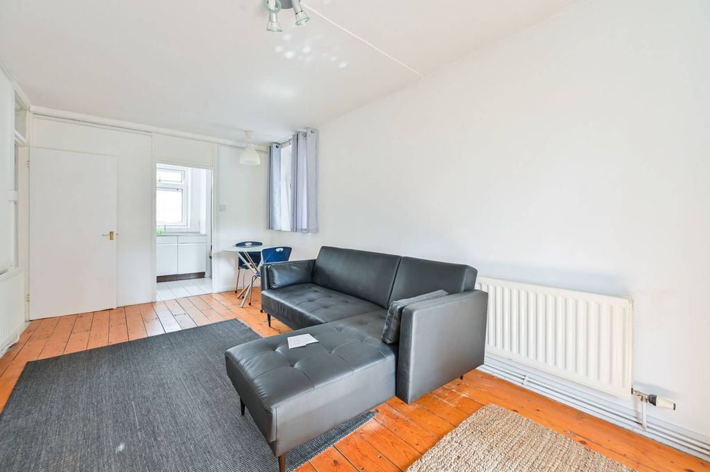 Property photo 3 of 5