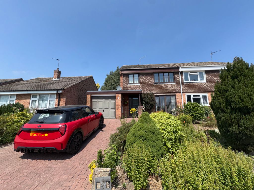 Property photo 1 of 17 Img_7403