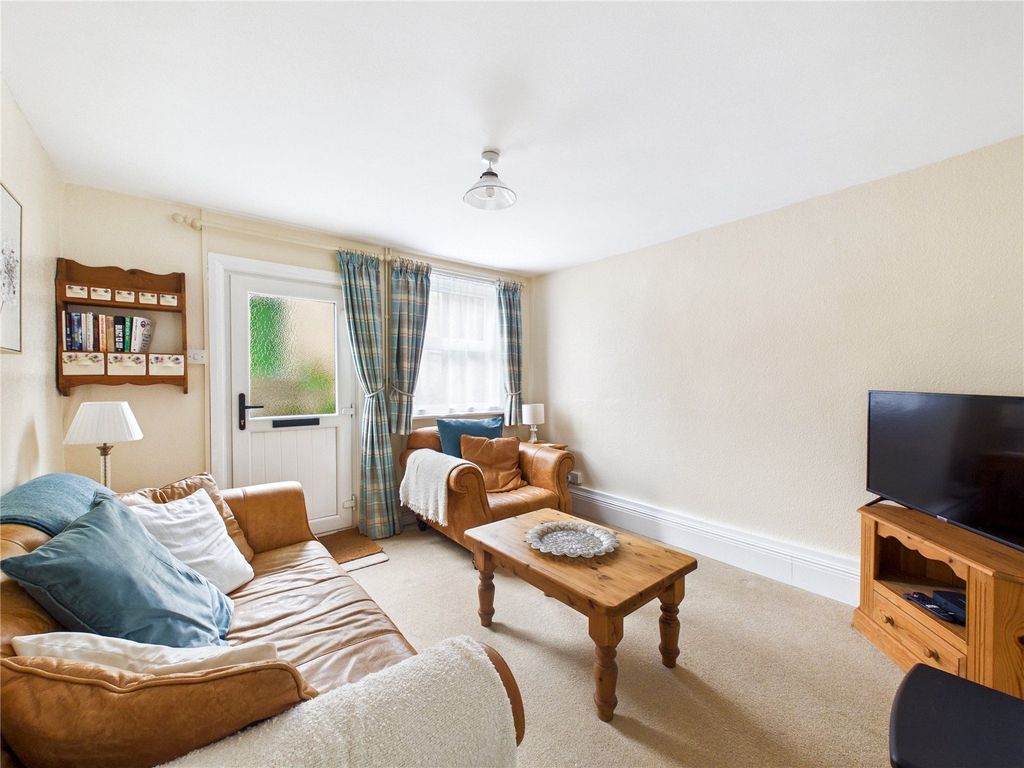 Property photo 3 of 10 Picture No. 10