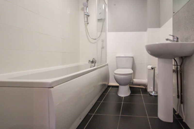 Property photo 2 of 11 Photo 6