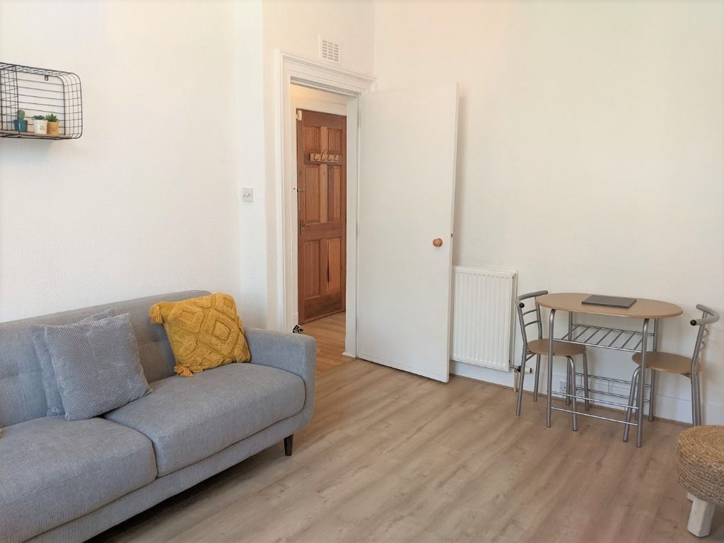 Property photo 3 of 9 Photo 3