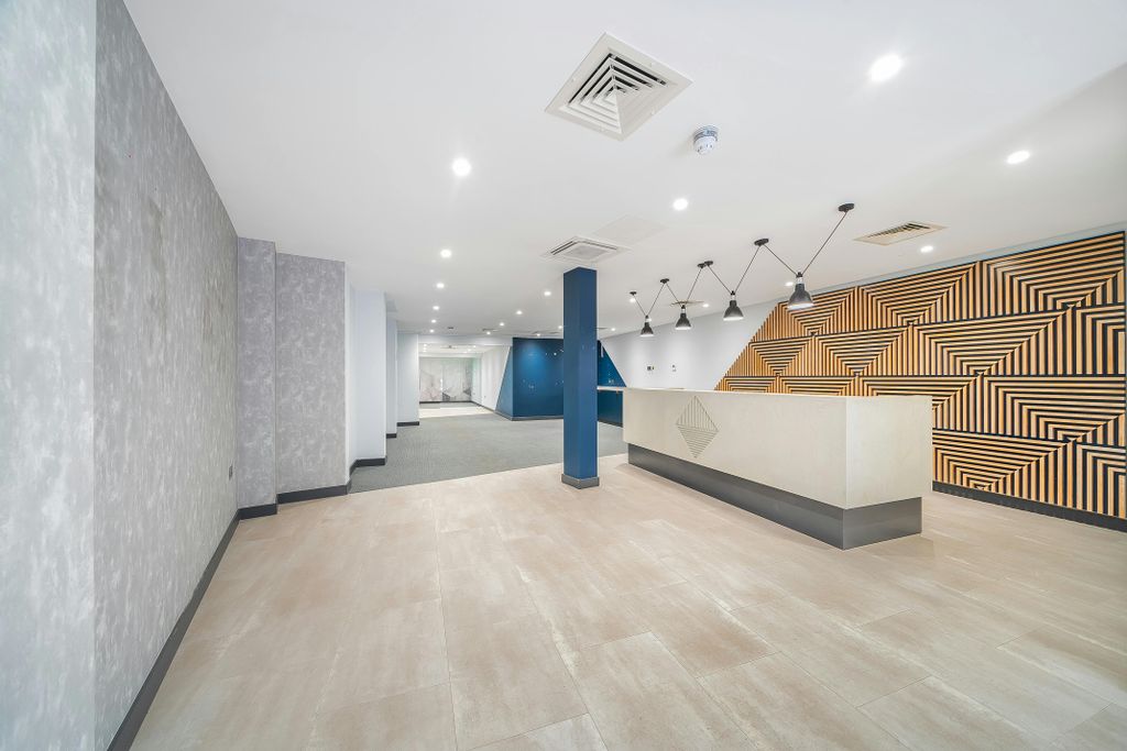 Property photo 3 of 11 67d05423d2F001258515 4.Jpg