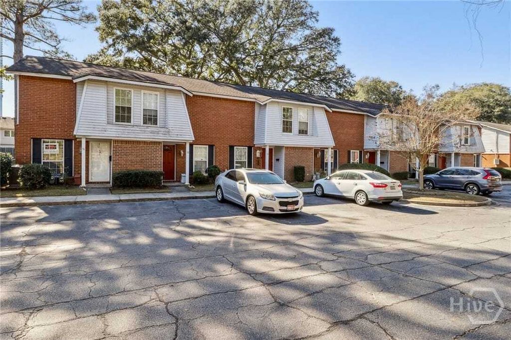 Property photo 1 of 28