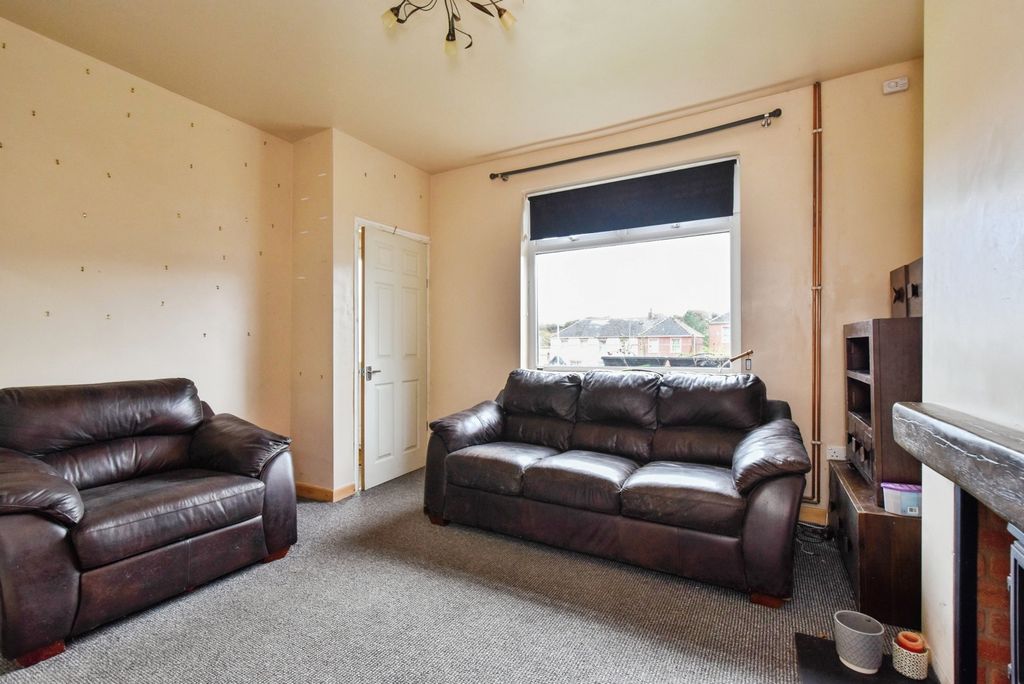 Property photo 2 of 17 Photo