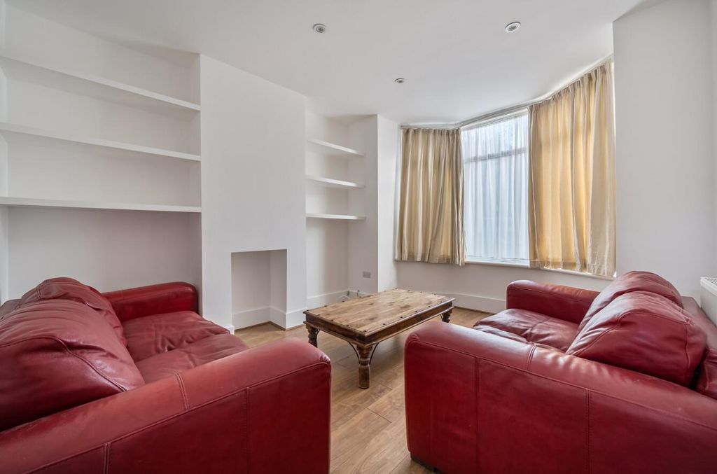 Property photo 3 of 25 1383372-15-691c7De836711.Jpg