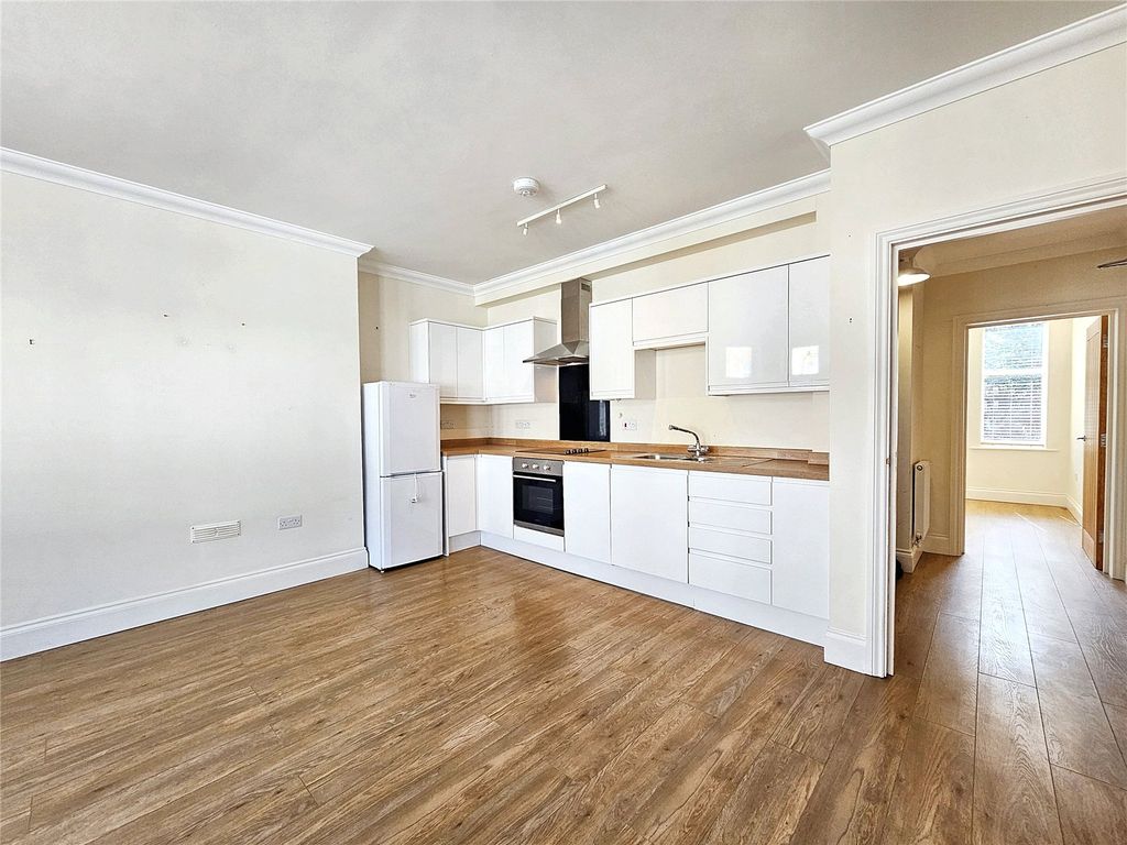Property photo 3 of 10 Picture No. 30