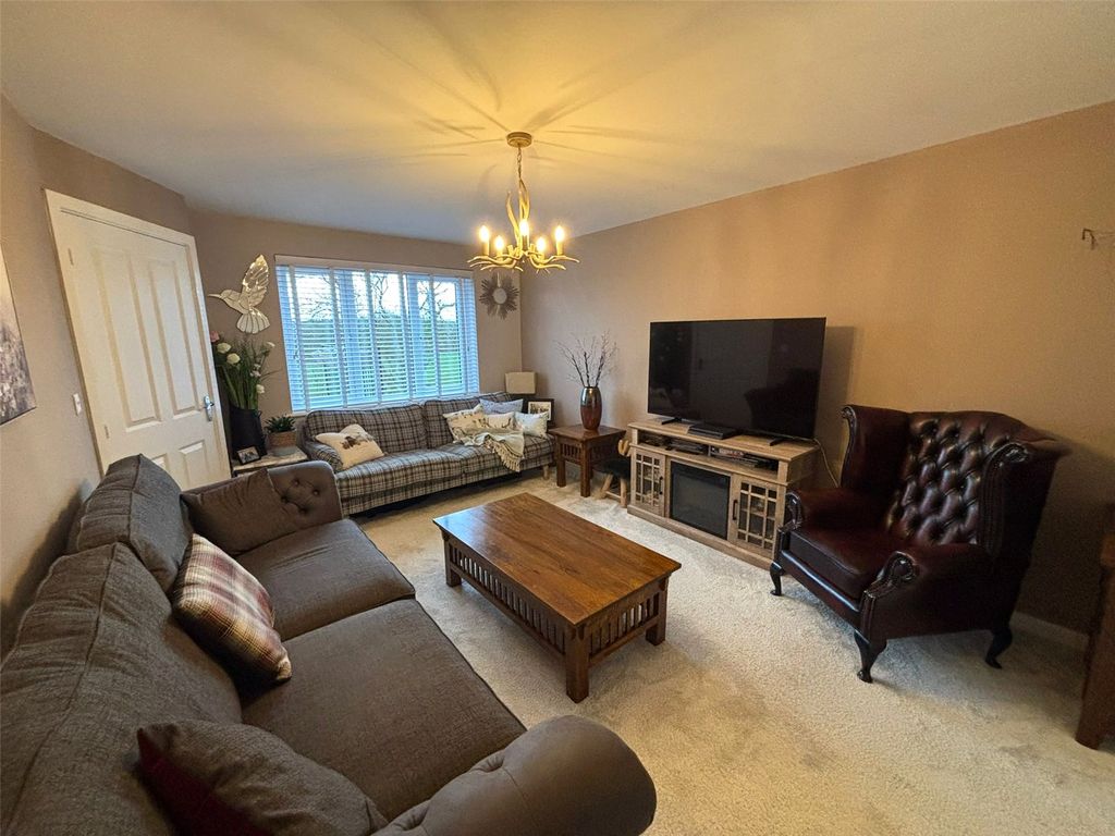 Property photo 3 of 26 Picture No. 24