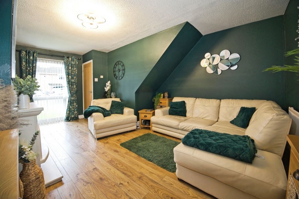 Property photo 2 of 26