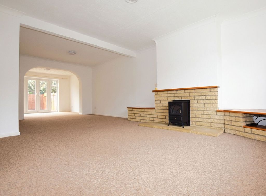 Property photo 2 of 5 Living Room