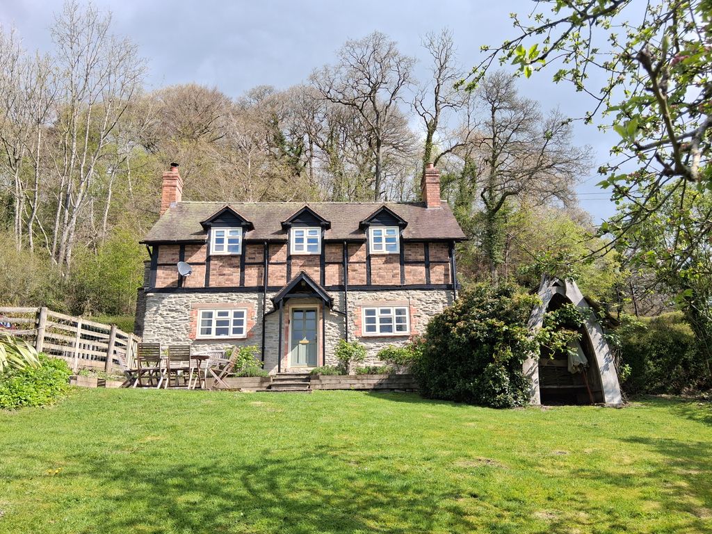 Property photo 1 of 10
