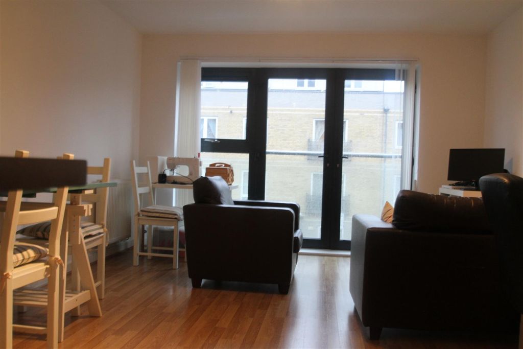 Property photo 2 of 5