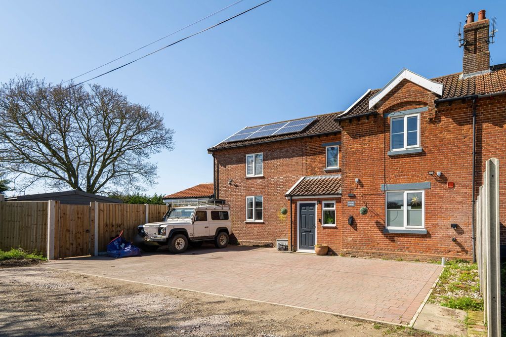 Property photo 1 of 27