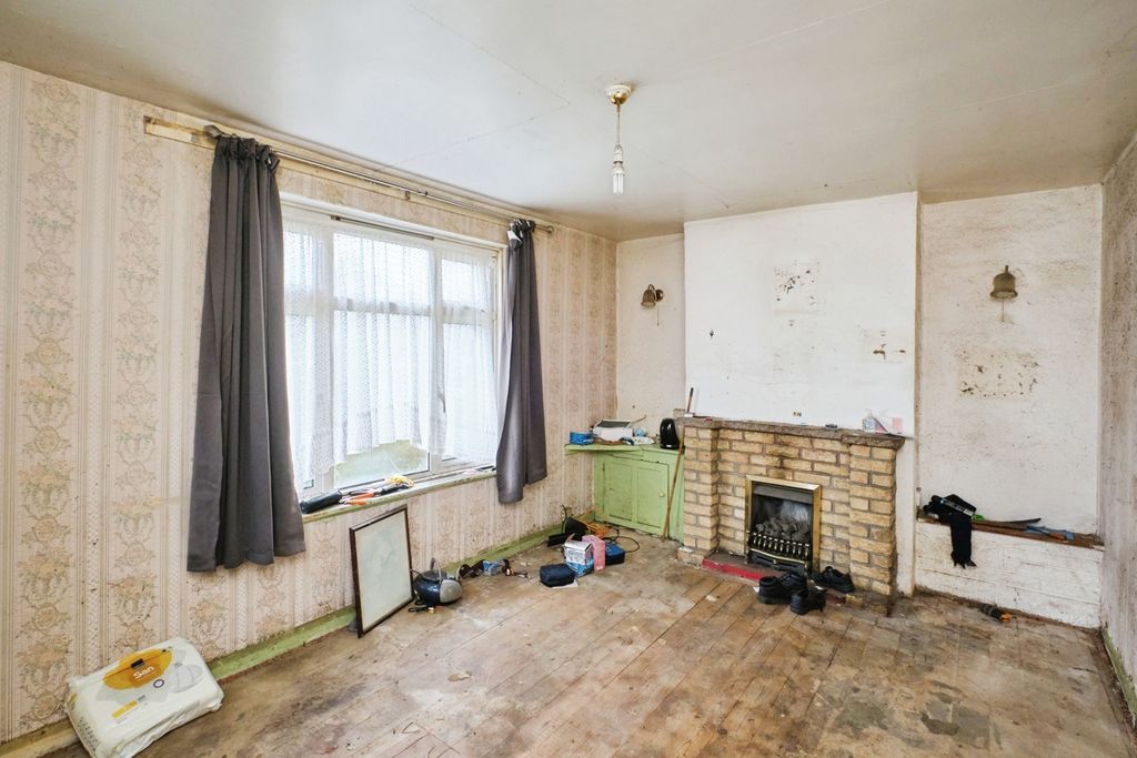 Property photo 2 of 20 Pbox-Img.Jpg