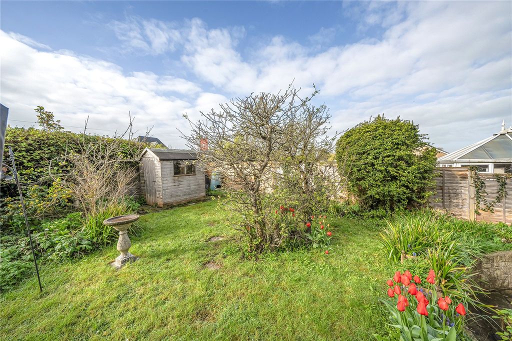 Property photo 2 of 18 Picture No. 29