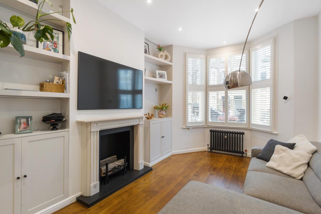 Property photo 2 of 15 Image