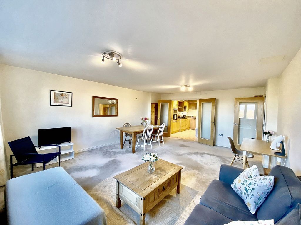 Property photo 3 of 13 Lounge/Dining Room