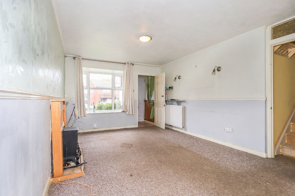 Property photo 3 of 19