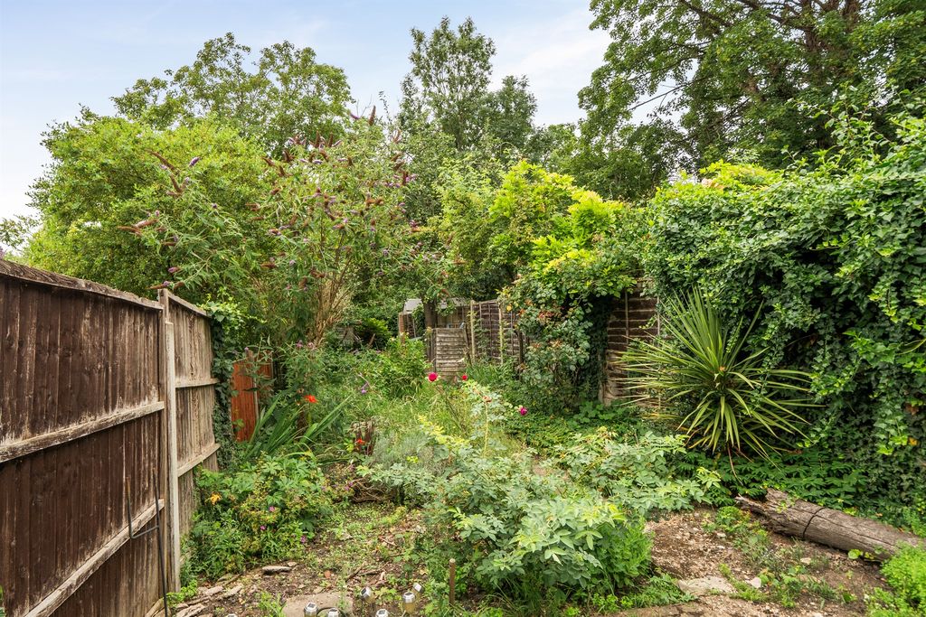 Property photo 2 of 10
