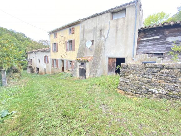 Property photo 1 of 17