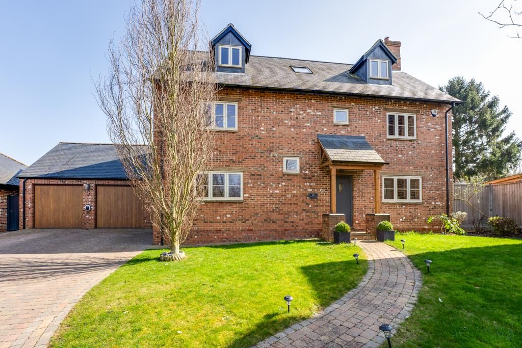 Property photo 1 of 45 39, Deenethorpe-4.Jpg