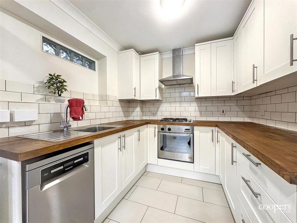 Property photo 2 of 13 Img_3412 (1).Jpg