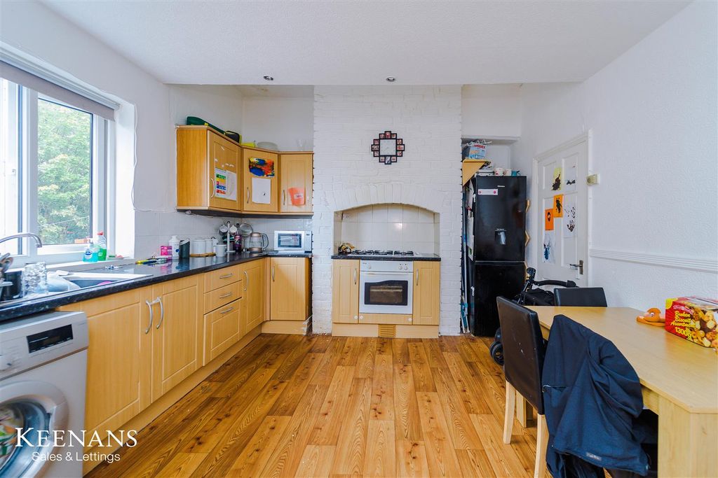 Property photo 2 of 16 2.Jpg