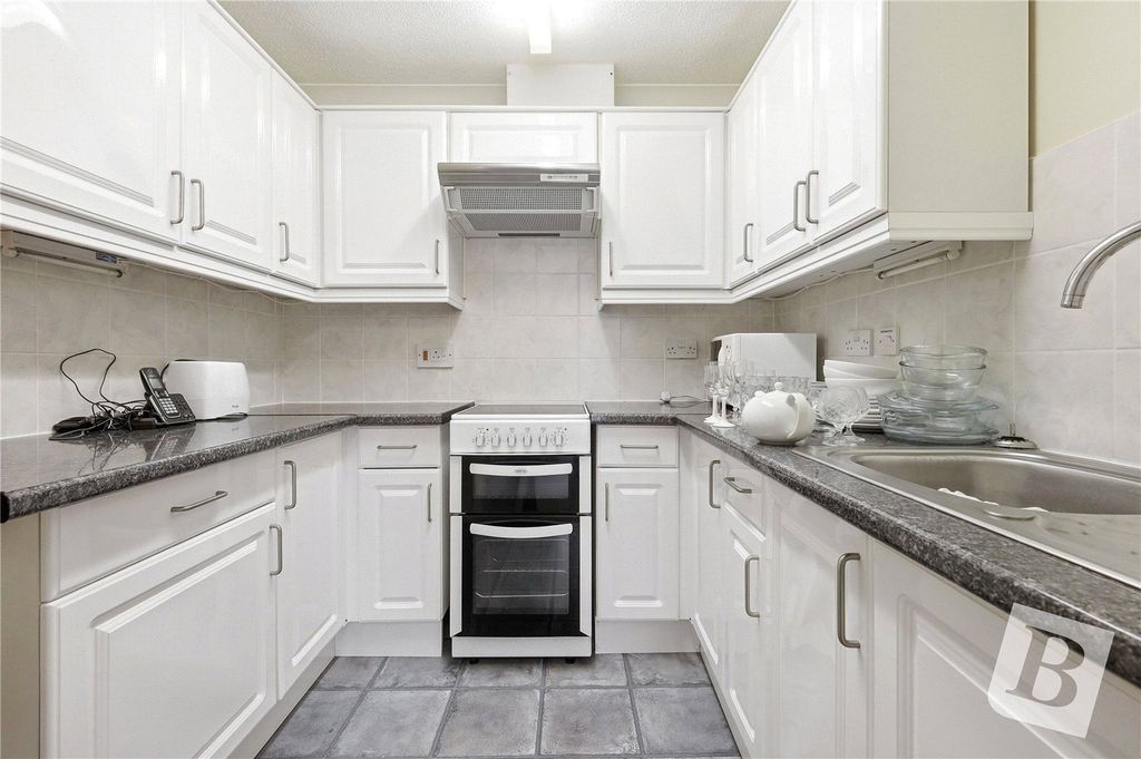 Property photo 3 of 10 Picture No. 05