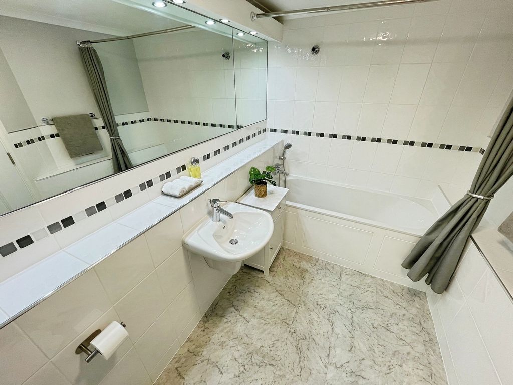 Additional image 12 of 2 bed flat for saleMain Road, Ogmore-By-Sea CF32