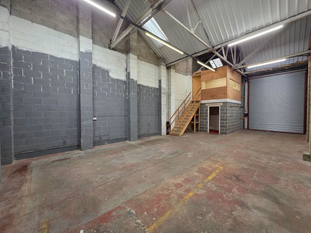 Property photo 2 of 4