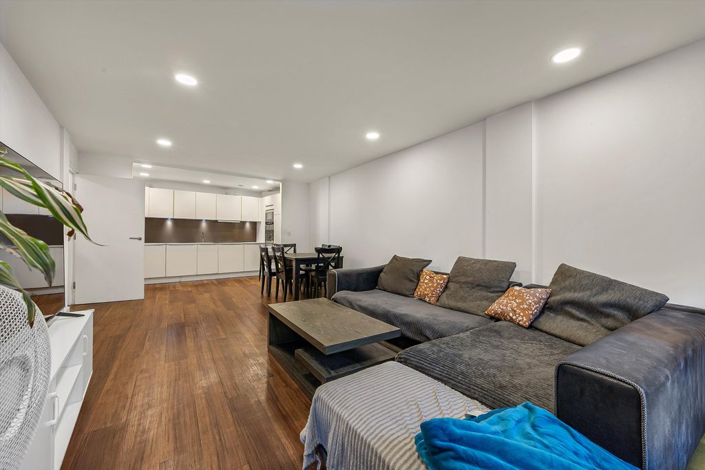 Property photo 1 of 10 Image