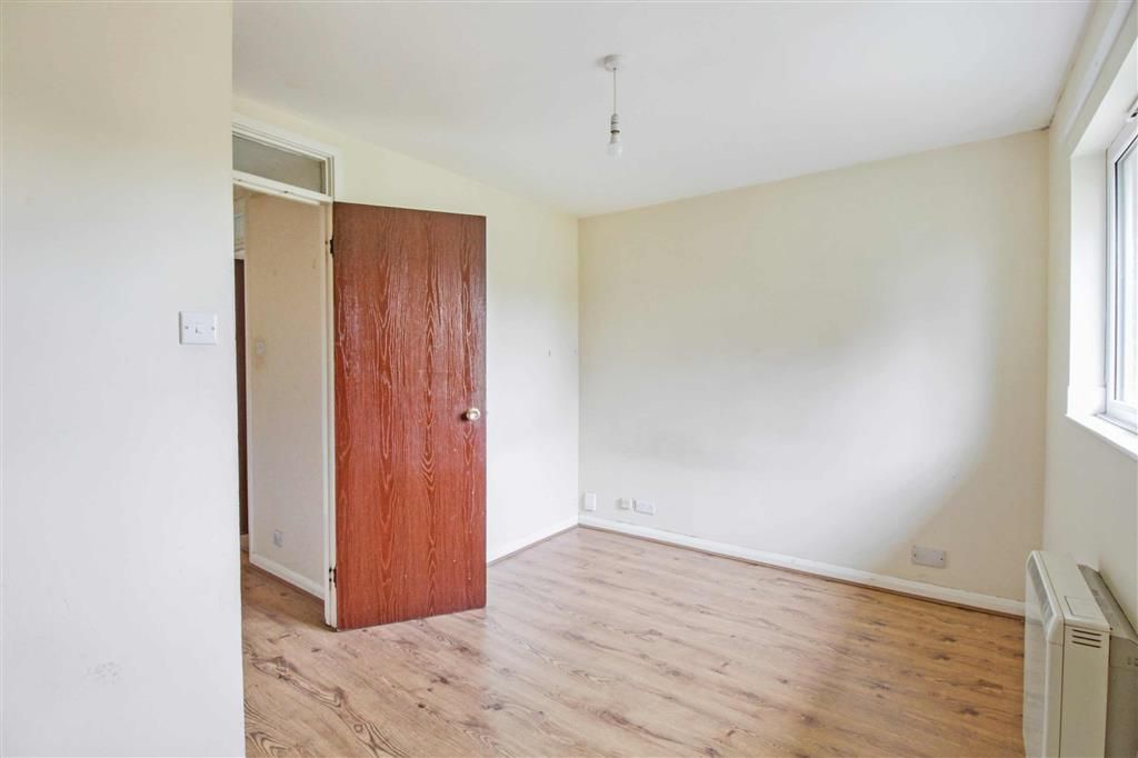 Property photo 3 of 5