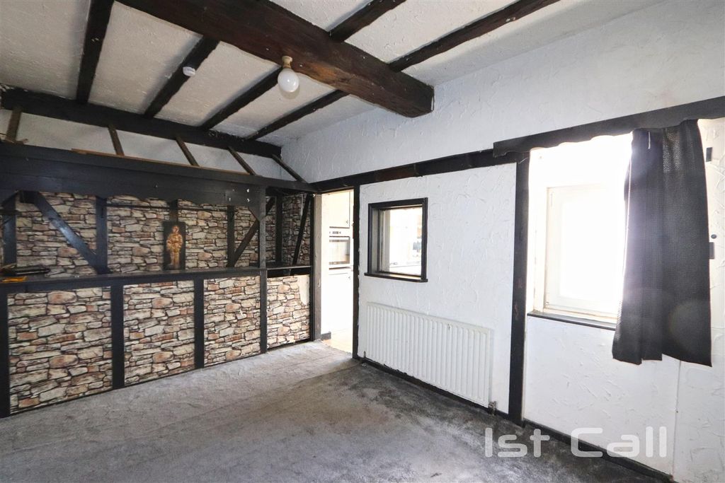 Property photo 3 of 13 Dining Room