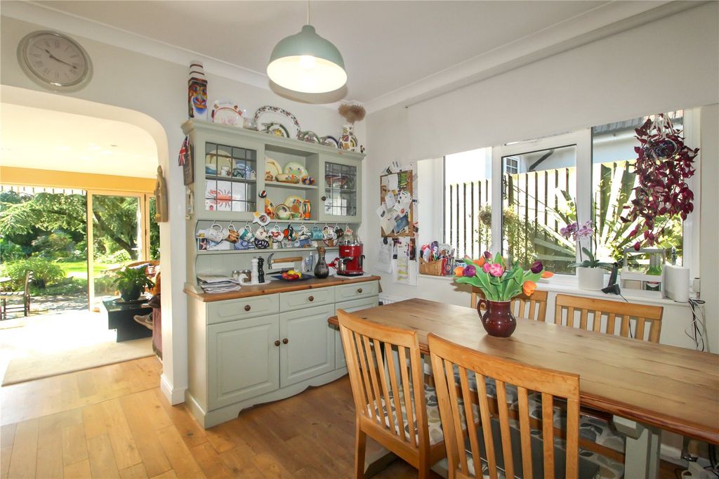 Property photo 2 of 22 Picture No. 09