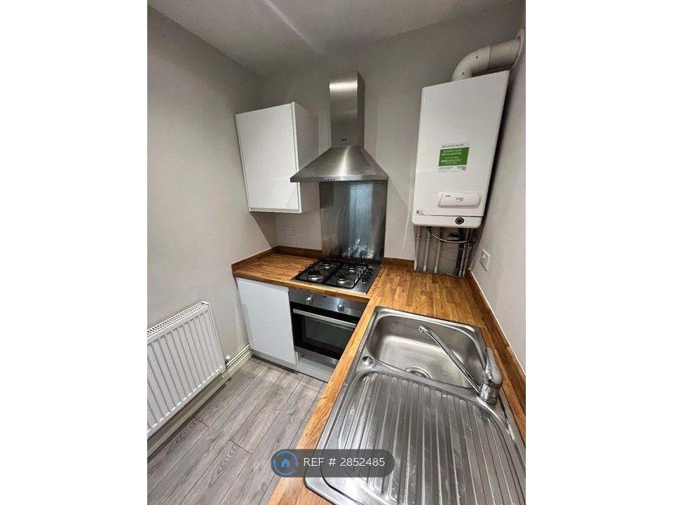 Property photo 3 of 21