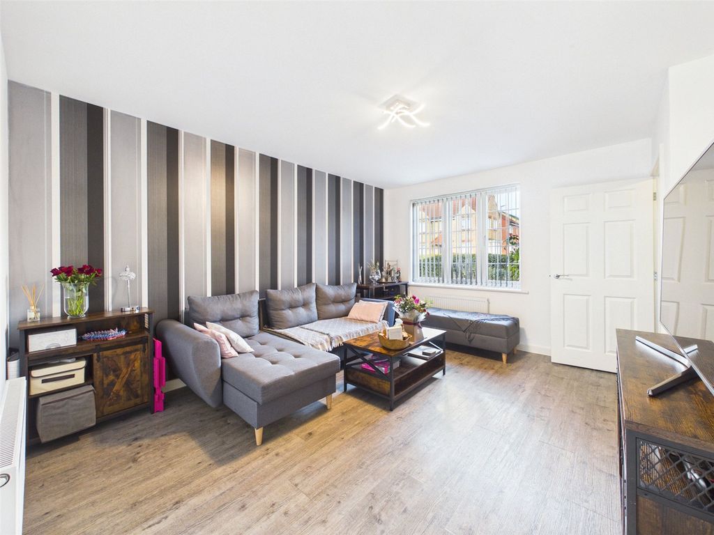 Property photo 2 of 22 Picture No. 67