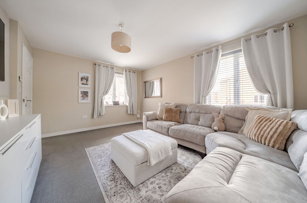 Property photo 3 of 21 1457585-5-6A01d555A11F3