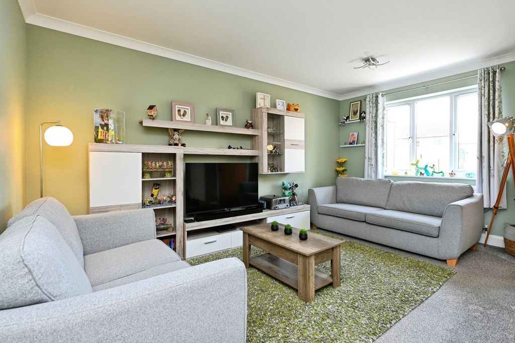 Property photo 3 of 24 Pbox-Img.Jpg