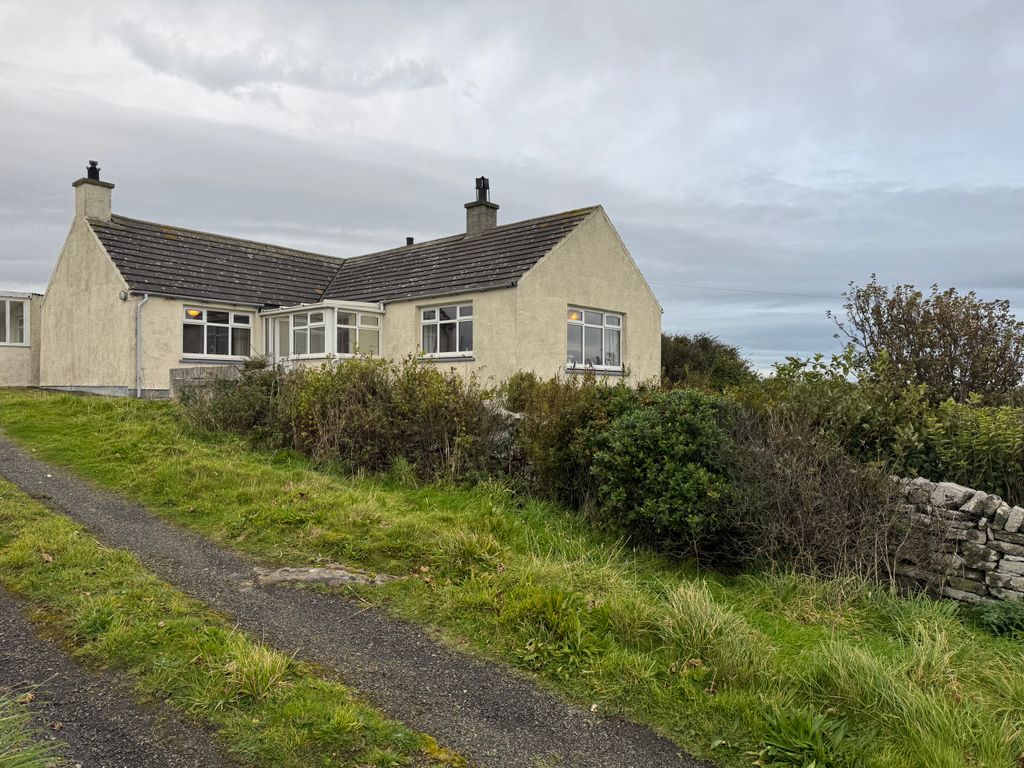 Property photo 2 of 35