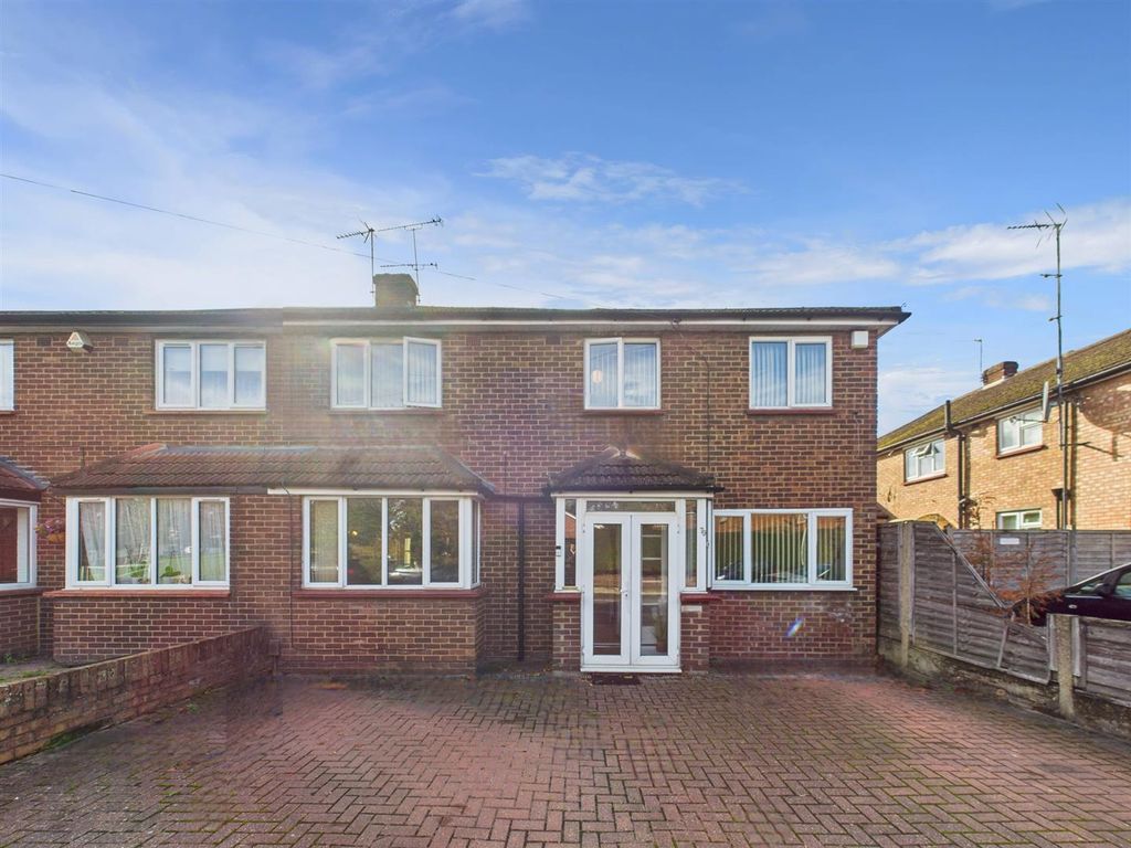 Property photo 1 of 18 Cam05080G0-Pr0210-Still035.Jpg