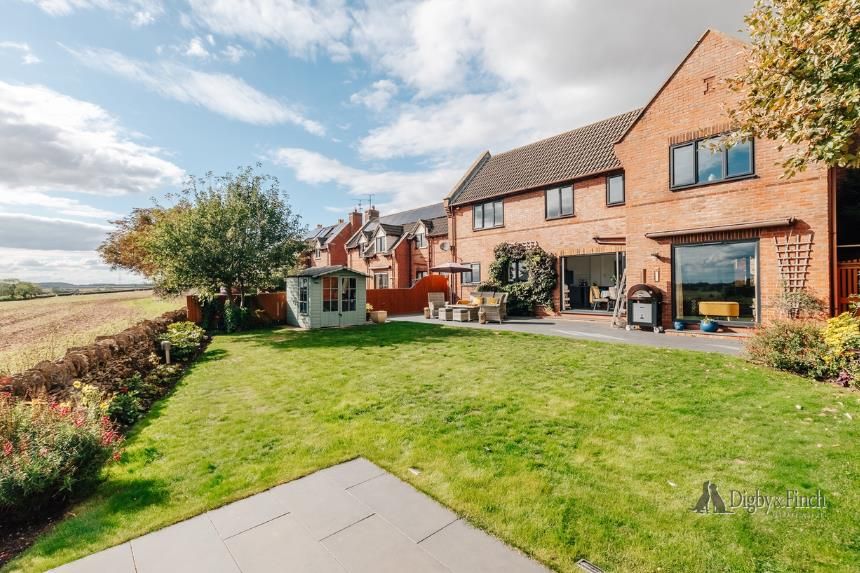 Property photo 1 of 31