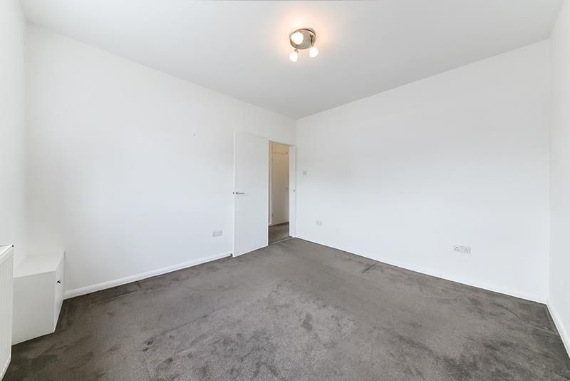 Property photo 3 of 11 Image