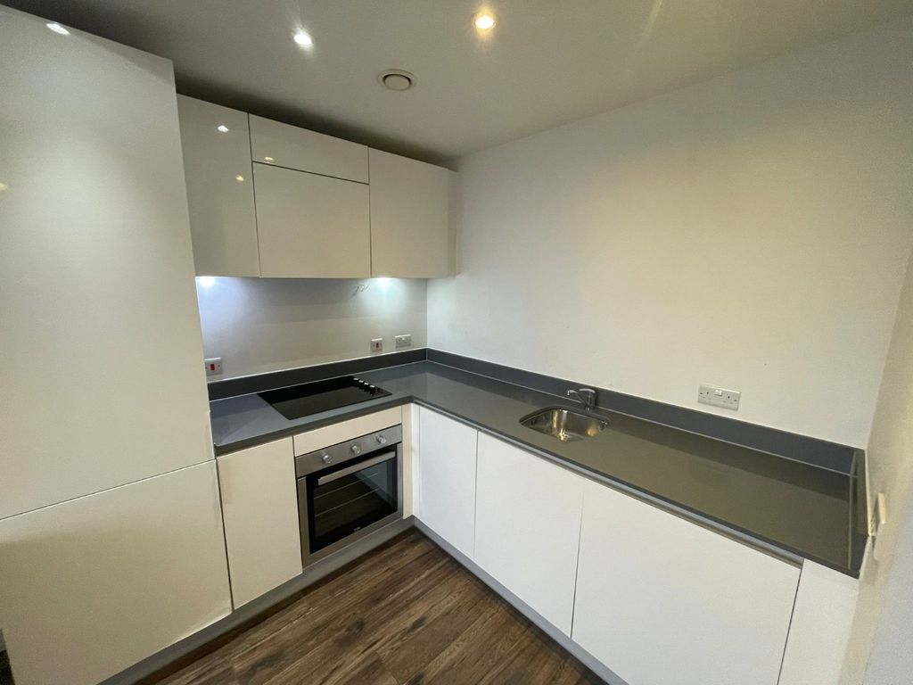 Property photo 2 of 5 Picture No. 12