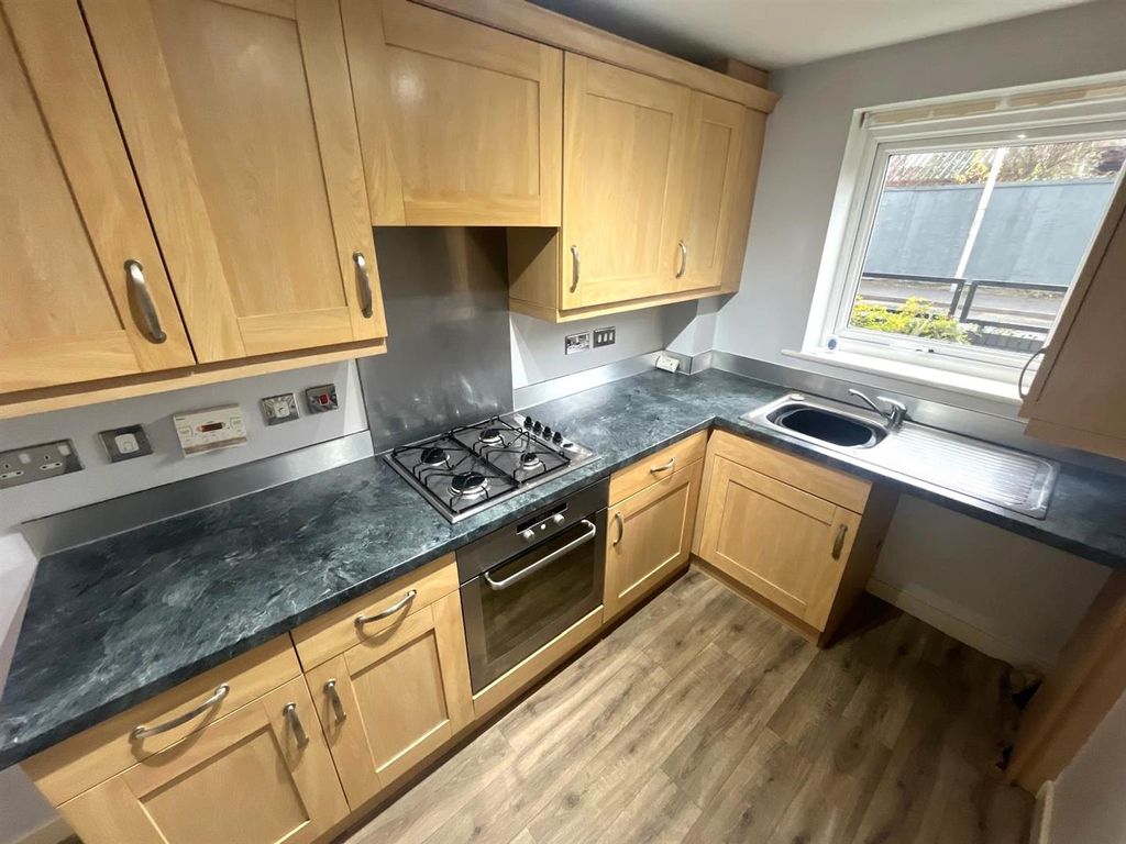 Property photo 2 of 9 Img-20251202-Wa0054.Jpg