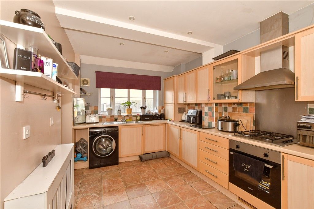 Property photo 1 of 6 Kitchen/ Breakfast Room