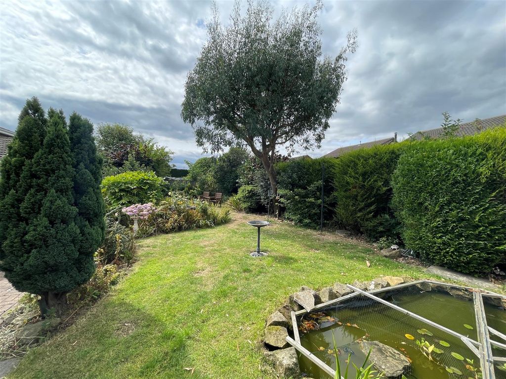 Property photo 3 of 19 Garden 1.Jpg
