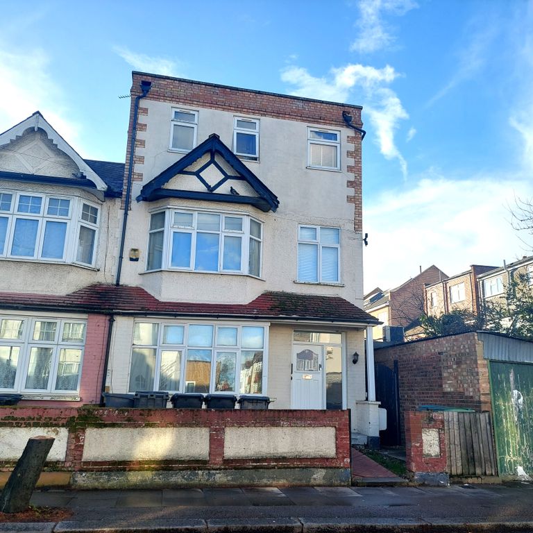 Property photo 1 of 1