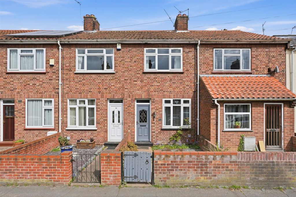Property photo 1 of 21 86-Armesstreet-020.Jpg