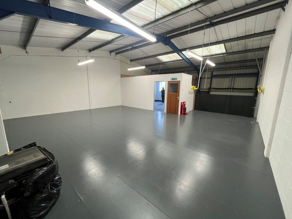 Property photo 2 of 7 Photo 12