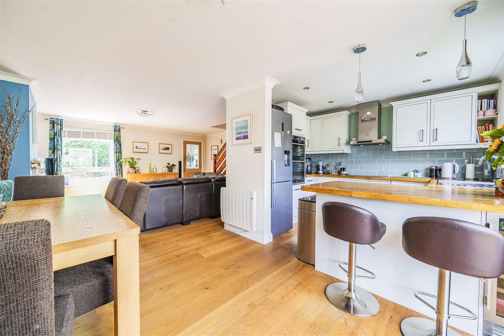 Property photo 2 of 16 Kitchen / Dining / Sitting Room
